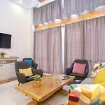 Sunstay Newly Refurbished Апартаменти